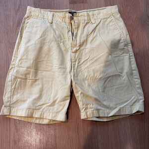 Nautica Men's Yellow Flat Front Shorts